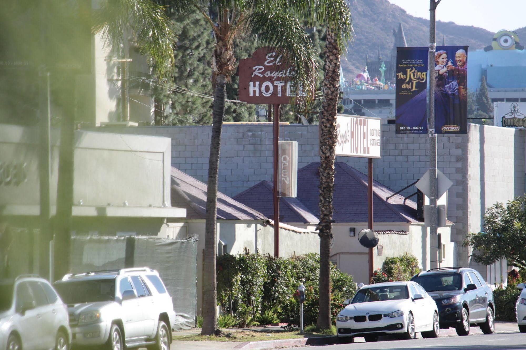 El Royale Gardens Near Universal Studios 4*