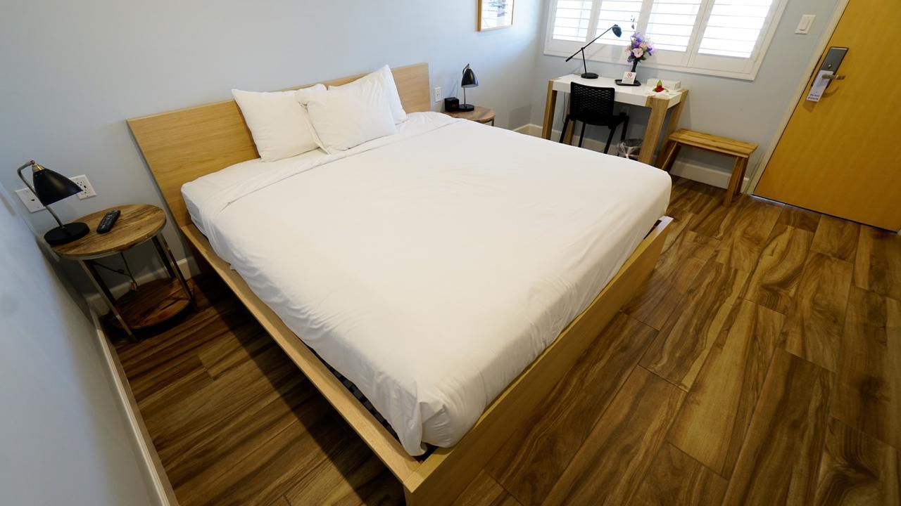 El Royale Gardens Near Universal Studios Hotel 4*